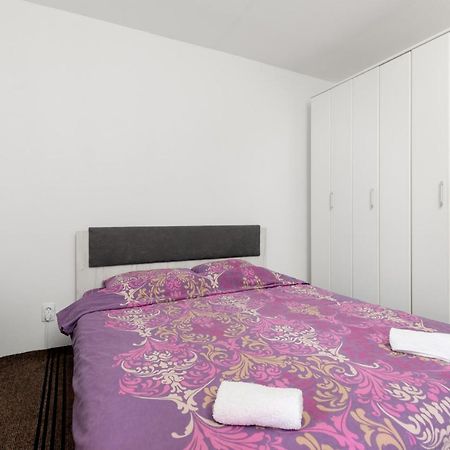 Private Room Center-2 Persons New Budva Luaran gambar